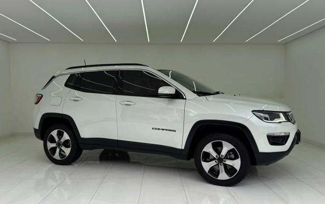 imagem-https://www.socarrao.com.br/sc-vehicle-images-prod/4099969/1790282795126-vehicle_image_1790269355_ed8f0e049113dd7a511d638e96b0cd66.jpeg