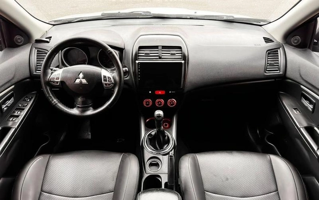 imagem-https://www.socarrao.com.br/sc-vehicle-images-prod/4099977/1792001633836-8485972_11_B_4b8fc75008.jpeg