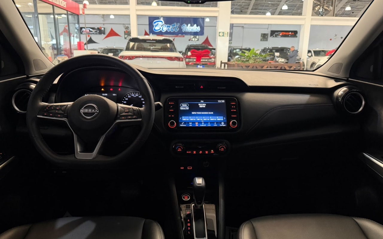 imagem-https://www.socarrao.com.br/sc-vehicle-images-prod/4099980/1790283035377-MzRlODkyNTgtOTJmNC00NDQ2LWExZTktNTU5OWFkNjFmNWRhLmpwZWc.jpeg