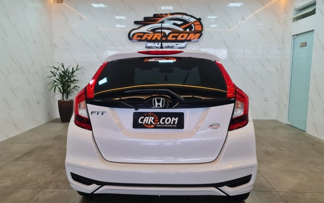 imagem-https://www.socarrao.com.br/sc-vehicle-images-prod/4100071/1790283212115-Ni5qcGc.jpg