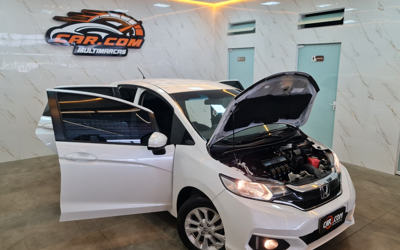 imagem-https://www.socarrao.com.br/sc-vehicle-images-prod/4100071/1790283213655-MTMuanBn.jpg