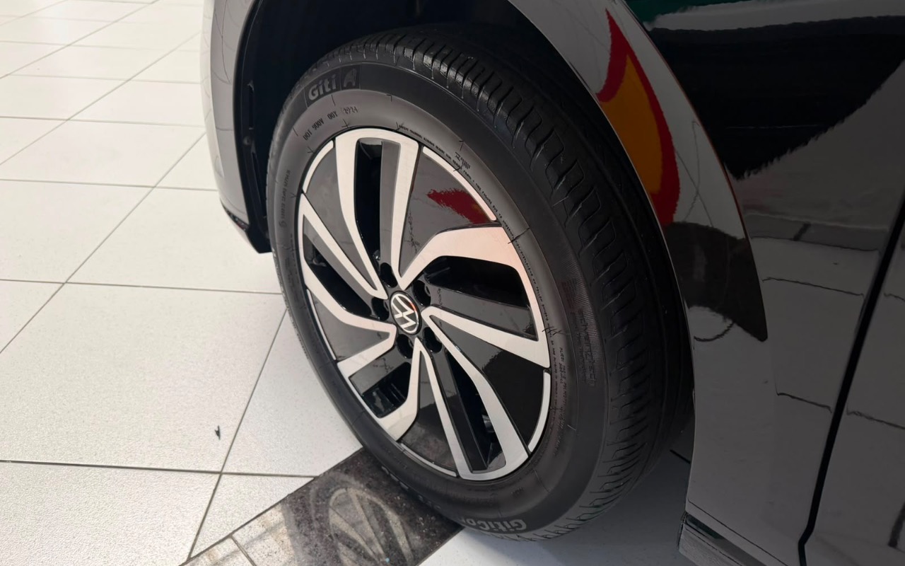 imagem-https://www.socarrao.com.br/sc-vehicle-images-prod/4100146/1790283297995-NTIxMjFjNjQtZjliZC00NGZhLWFiNjktMmRmMDRiMzE3MTczLmpwZWc.jpeg