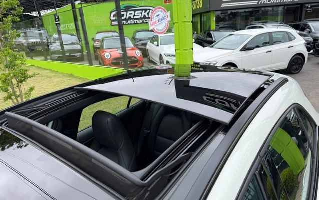 imagem-https://www.socarrao.com.br/sc-vehicle-images-prod/4100179/1790283442808-MTUxZjI4YzEtYTQ3Ny00ZTllLTk2NjctZWIyZDU2OWE2MDhlLmpwZWc.jpeg