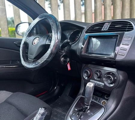 imagem-https://www.socarrao.com.br/sc-vehicle-images-prod/4100322/1790283936970-8410034_10_B_d4a4a0d22e.jpeg