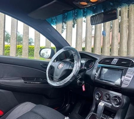 imagem-https://www.socarrao.com.br/sc-vehicle-images-prod/4100322/1790283936973-8410034_12_B_28fb20d0c7.jpeg