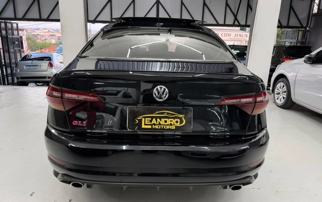 imagem-https://www.socarrao.com.br/sc-vehicle-images-prod/4100533/1790284293330-5_061051.jpg
