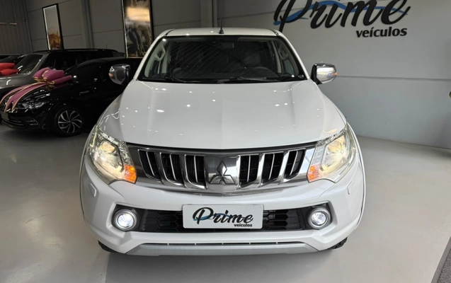 imagem-https://www.socarrao.com.br/sc-vehicle-images-prod/4100581/1790284494592-11_061429.jpg