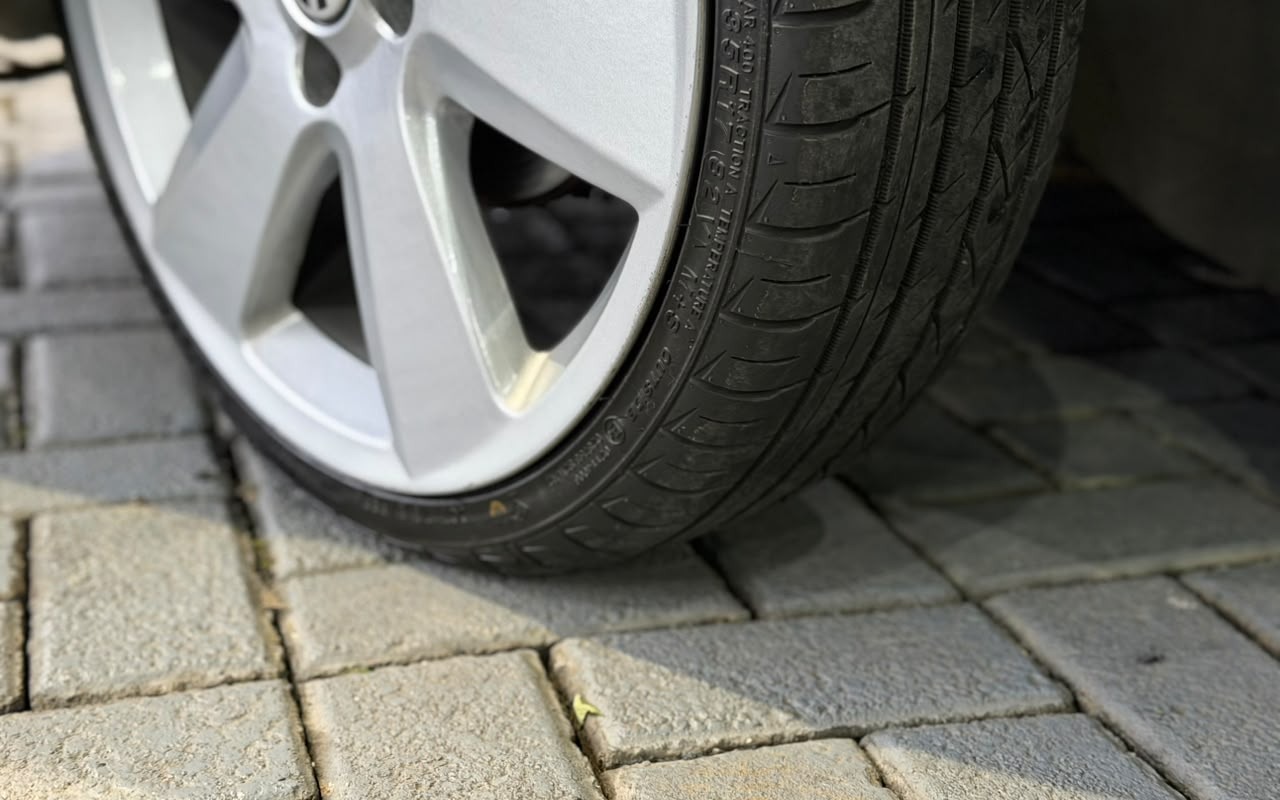imagem-https://www.socarrao.com.br/sc-vehicle-images-prod/4100583/1790284532429-V2hhdHNBcHAgSW1hZ2UgMjAyNi0wOS0yNCBhdCAxNy4wOC40Mi5qcGVn.jpeg