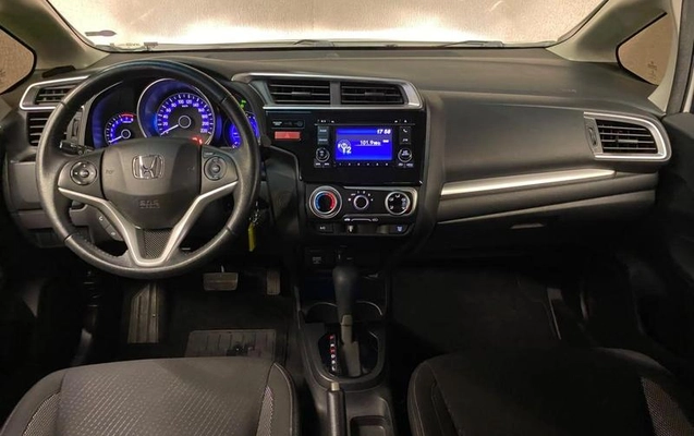 imagem-https://www.socarrao.com.br/sc-vehicle-images-prod/4100620/1791203835005-8501891_6_B_839b526bdc.jpeg