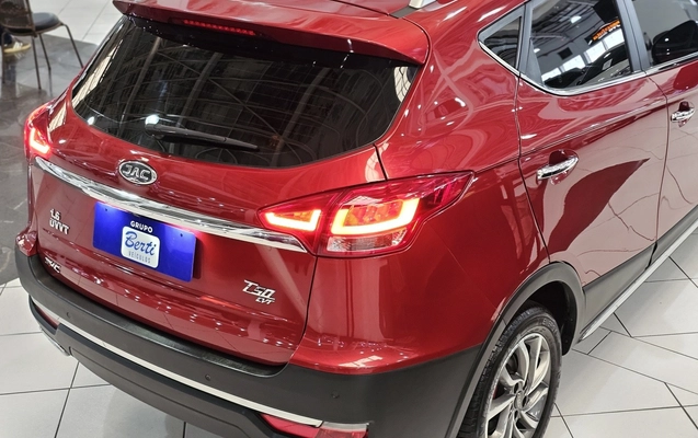 imagem-https://www.socarrao.com.br/sc-vehicle-images-prod/4100811/1790285148313-1_050719.jpg
