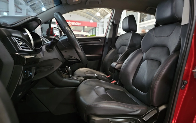 imagem-https://www.socarrao.com.br/sc-vehicle-images-prod/4100811/1790285148323-1_050737.jpg
