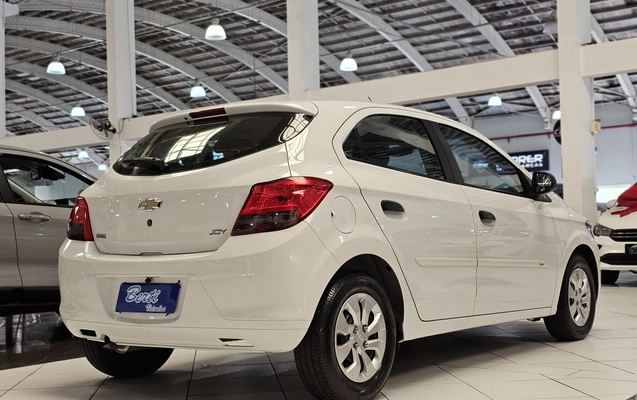 imagem-https://www.socarrao.com.br/sc-vehicle-images-prod/4100943/1790285695603-1_040047.jpg