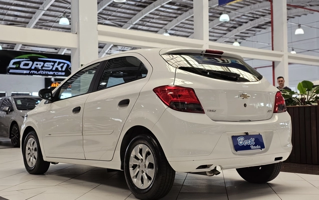imagem-https://www.socarrao.com.br/sc-vehicle-images-prod/4100943/1790285695611-1_040055.jpg