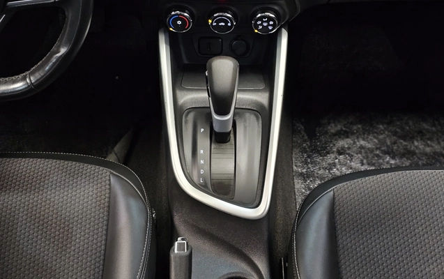 imagem-https://www.socarrao.com.br/sc-vehicle-images-prod/4101031/1790285926559-1_040216.jpg