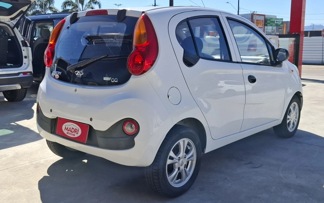 imagem-https://www.socarrao.com.br/sc-vehicle-images-prod/41012/1776468021053-003_54025fa9a952bf99b9b1acbd108d984b.jpg