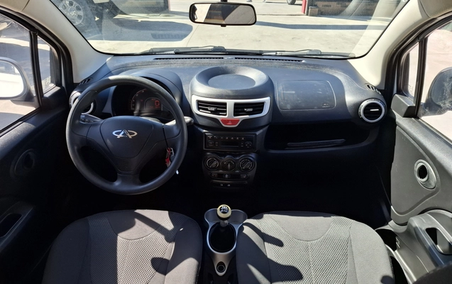 imagem-https://www.socarrao.com.br/sc-vehicle-images-prod/41012/1776468021063-003_a3300493b2d4529c16462bfd1a0089bd.jpg