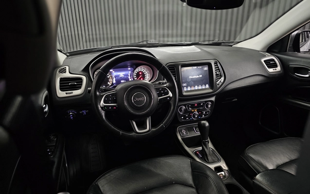 imagem-https://www.socarrao.com.br/sc-vehicle-images-prod/4101514/1790287361888-003_ece53827ce3fa30cd74d7f6fdd970e34.jpg