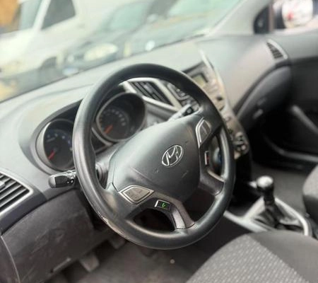 imagem-https://www.socarrao.com.br/sc-vehicle-images-prod/4101721/1790287821786-726962068