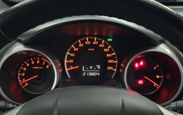 imagem-https://www.socarrao.com.br/sc-vehicle-images-prod/4101835/1790288156028-003_222df6bdf2e589b433f95305217d7744.jpg
