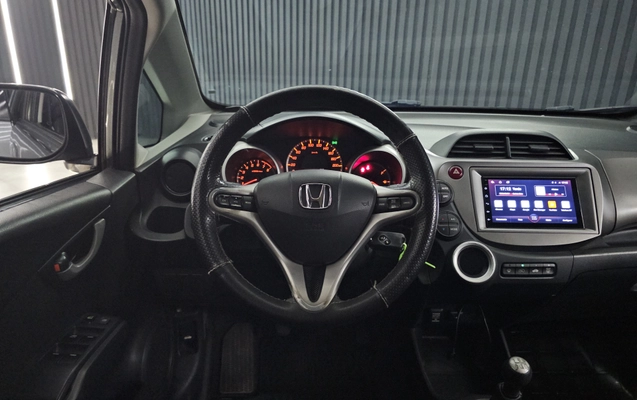 imagem-https://www.socarrao.com.br/sc-vehicle-images-prod/4101835/1790288156033-003_36976dfe87e974284287eb006c210275.jpg