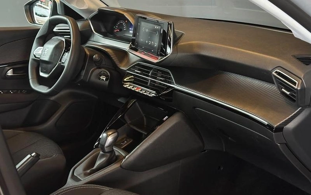 imagem-https://www.socarrao.com.br/sc-vehicle-images-prod/4102059/1790288875635-8460804_15_B_561f3769b0.jpeg