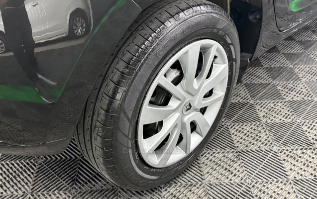 imagem-https://www.socarrao.com.br/sc-vehicle-images-prod/4102060/1790288882517-065263dd75e32522ea302537691e0c6d_big.jpeg