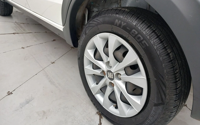 imagem-https://www.socarrao.com.br/sc-vehicle-images-prod/4102267/1790289575931-1_034102.jpg