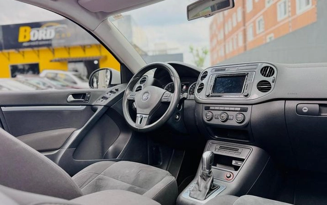 imagem-https://www.socarrao.com.br/sc-vehicle-images-prod/4102666/1790290675072-7862632_0_B_fc70330132.jpeg