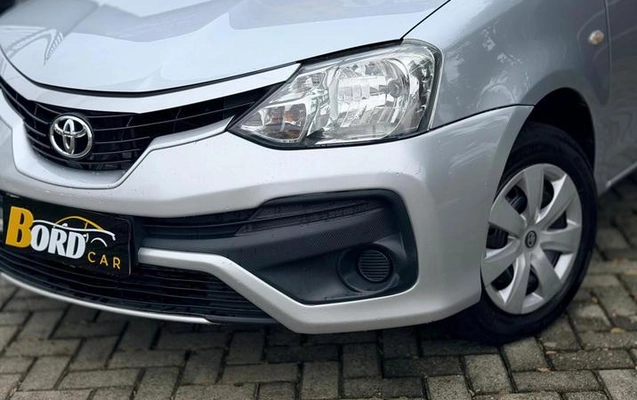imagem-https://www.socarrao.com.br/sc-vehicle-images-prod/4102685/1790290687165-8313935_0_B_e549a56142.jpeg