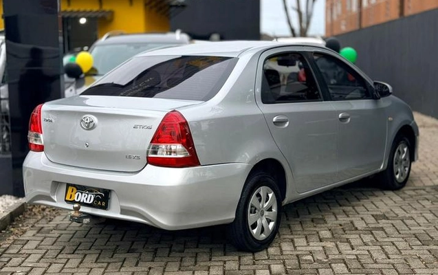 imagem-https://www.socarrao.com.br/sc-vehicle-images-prod/4102685/1790290687166-8313935_2_B_1ca1e5e4e1.jpeg
