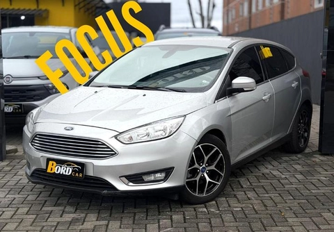 Ford Focus 2016 Prata — foto 1 de 3