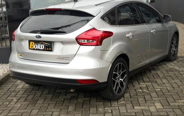 imagem-https://www.socarrao.com.br/sc-vehicle-images-prod/4102712/1790290697495-8454767_3_B_f706be930f.jpeg