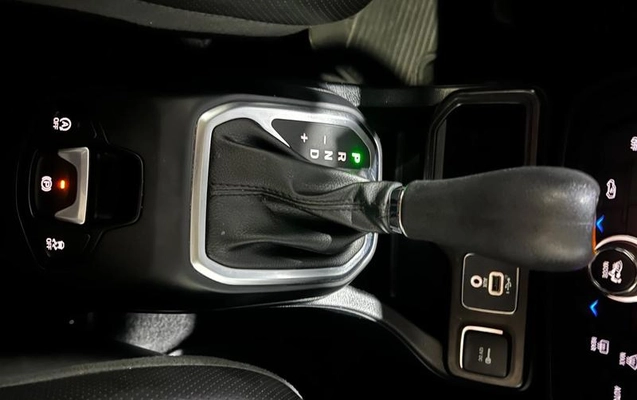 imagem-https://www.socarrao.com.br/sc-vehicle-images-prod/4102743/1790290815040-8496589_11_B_4443c113b3.jpeg