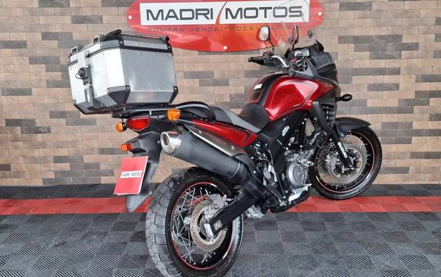 imagem-https://www.socarrao.com.br/sc-vehicle-images-prod/41030/1788196949444-003_adab83a09a1bdf3090c4c19fcca48788.jpg