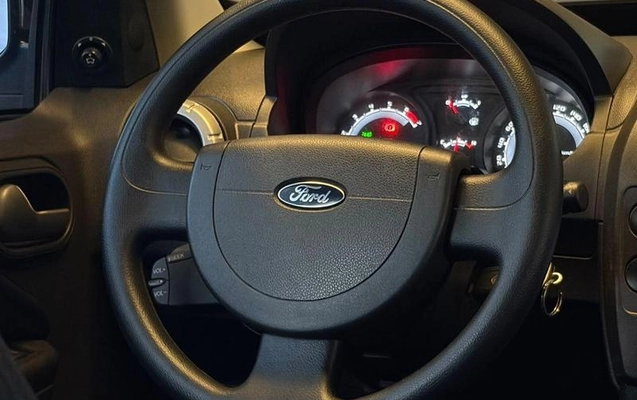imagem-https://www.socarrao.com.br/sc-vehicle-images-prod/4103091/1790633526487-8452949_9_B_7ced3029a8.jpeg