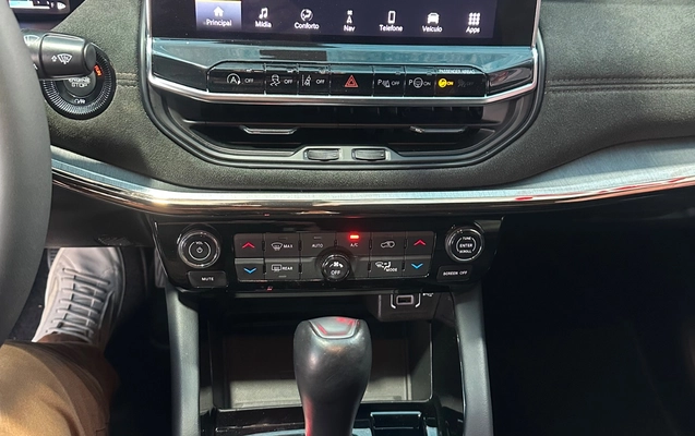 imagem-https://www.socarrao.com.br/sc-vehicle-images-prod/4103093/1790291980804-SU1HXzA1NjAuanBlZw.jpeg
