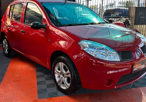 Renault Sandero 2011 Vermelho — foto 1 de 3