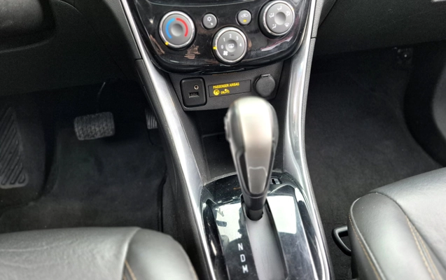 imagem-https://www.socarrao.com.br/sc-vehicle-images-prod/4105947/1790300238792-003_3ae33f5bfd9f220d96ad61aca0136b32.jpg