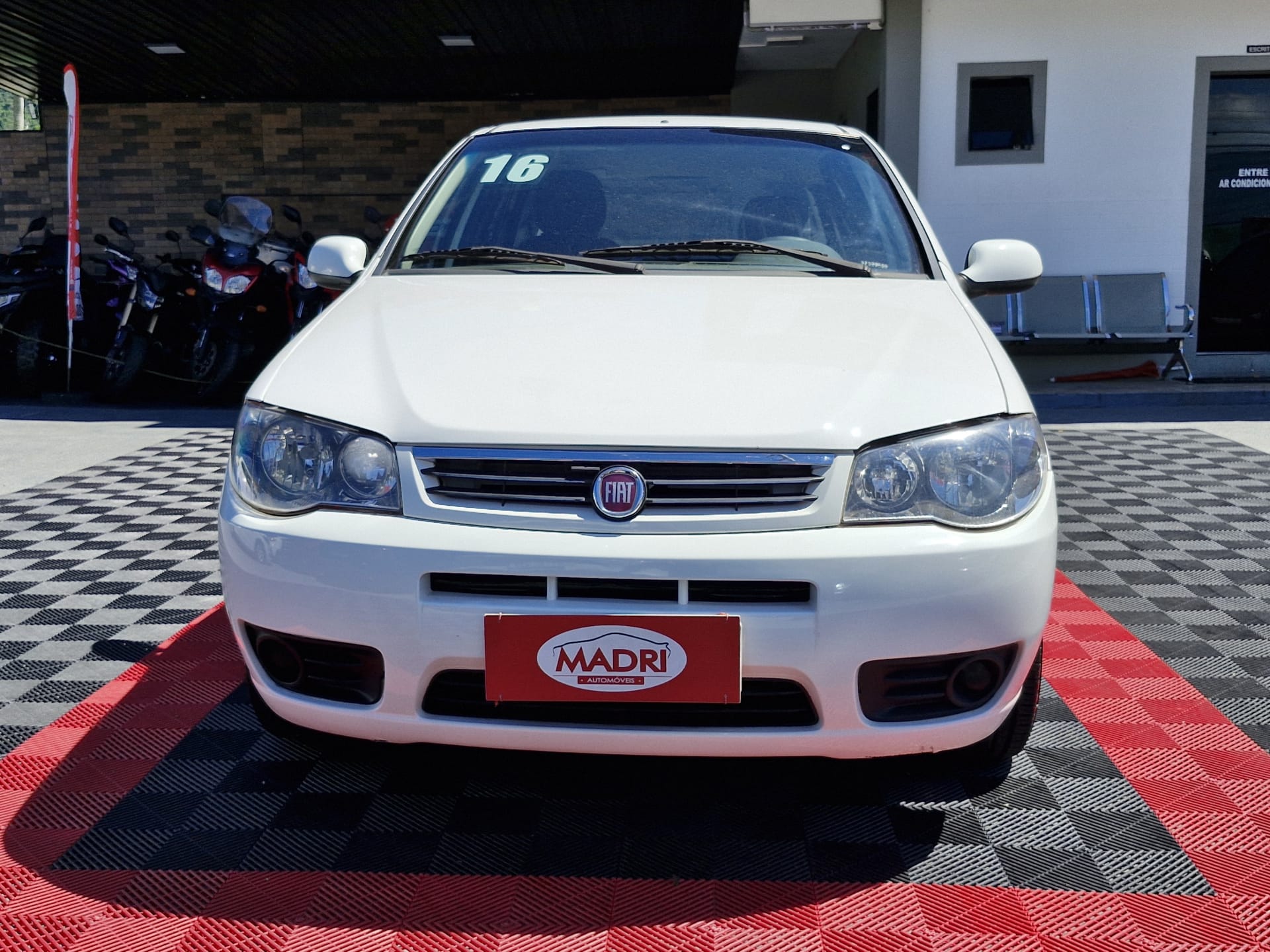 imagem-https://www.socarrao.com.br/sc-vehicle-images-prod/41060/1769988742459-7228108OR_1768506688_88_500.jpg