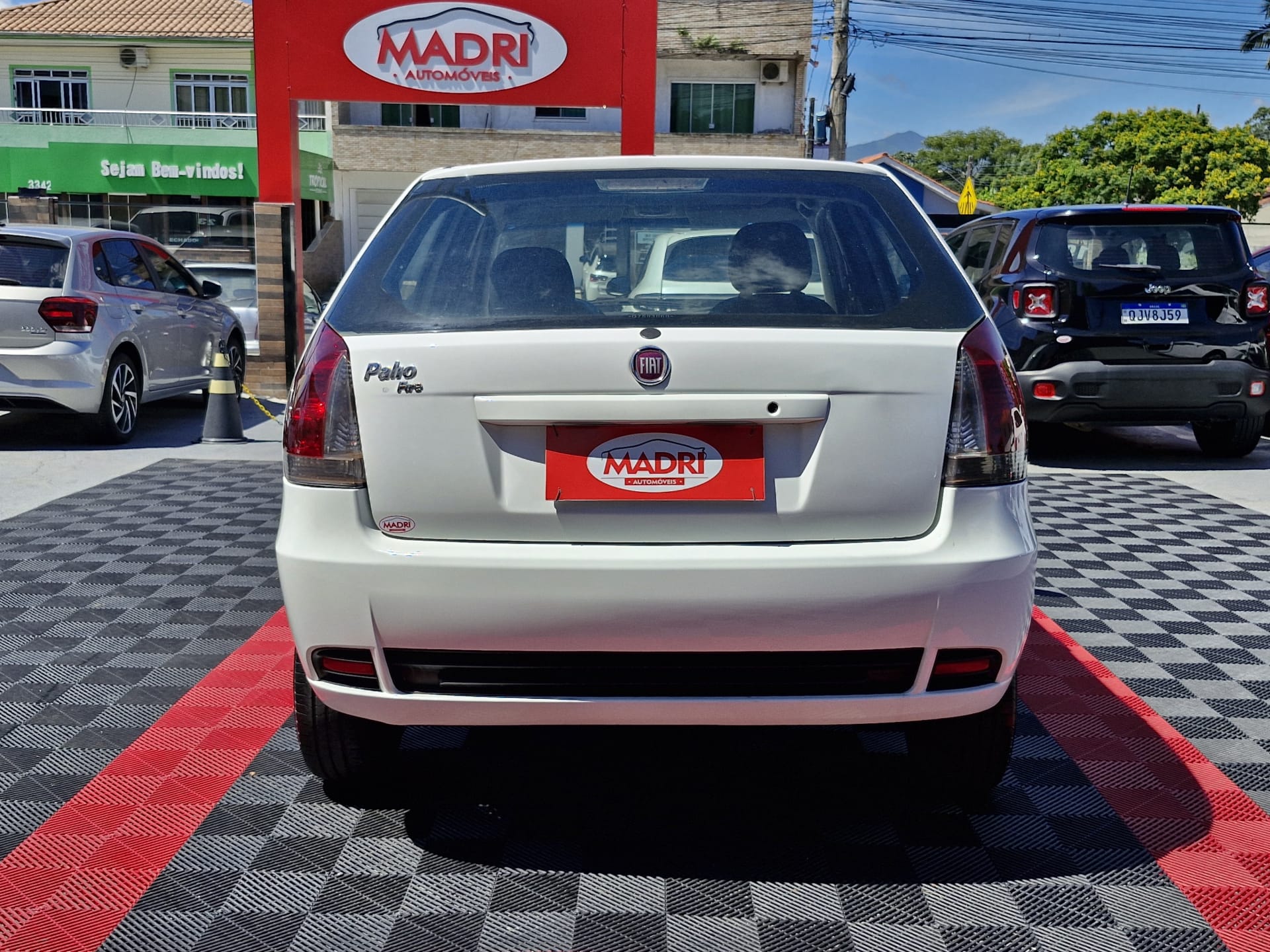 imagem-https://www.socarrao.com.br/sc-vehicle-images-prod/41060/1769988742459-7228108OR_1768506689_66_910.jpg