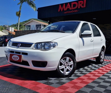 Fiat Palio 2016 Branco — foto 1 de 3