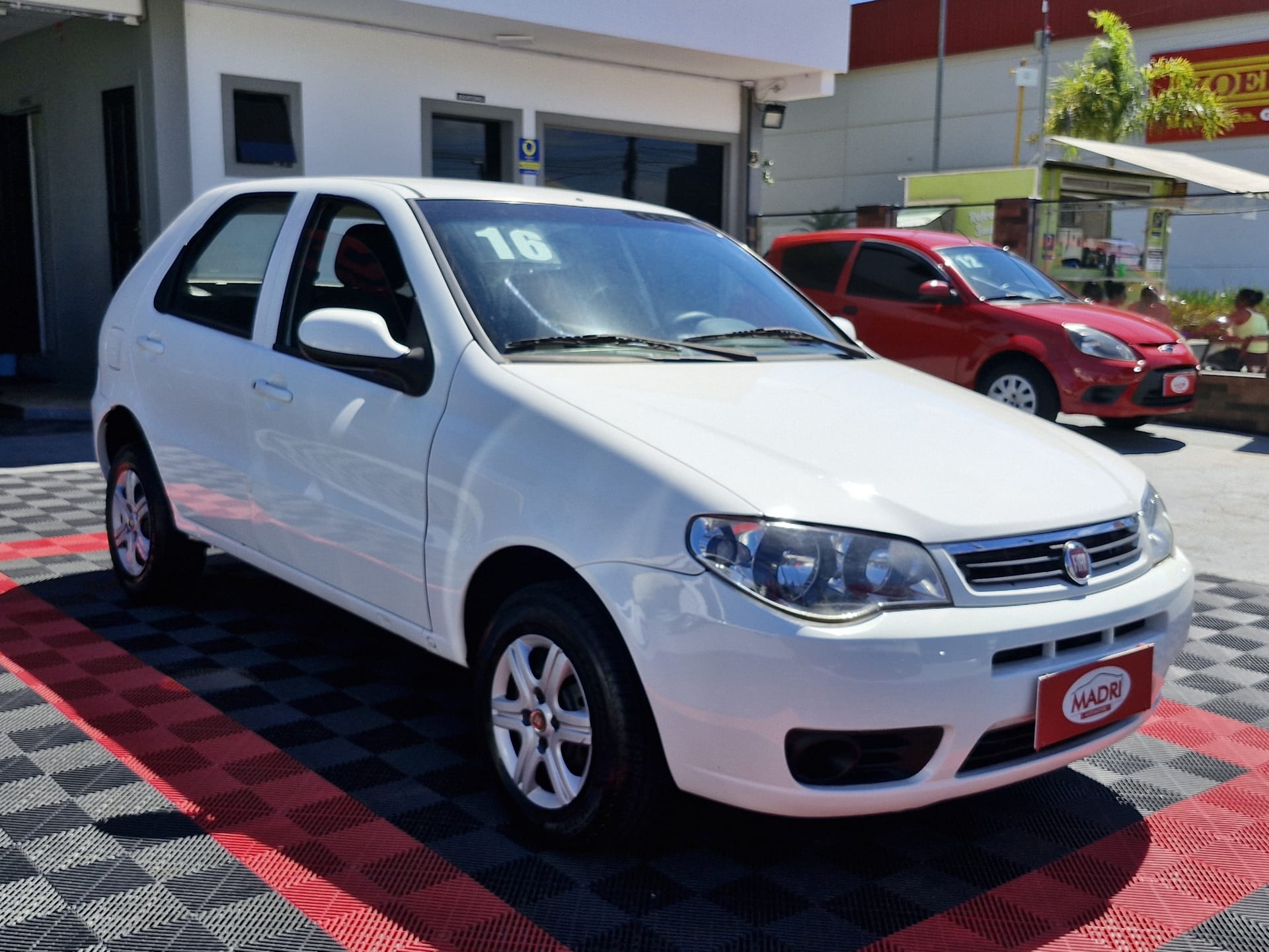 imagem-https://www.socarrao.com.br/sc-vehicle-images-prod/41060/1769988742459-7228108OR_1768506689_86_460.jpg