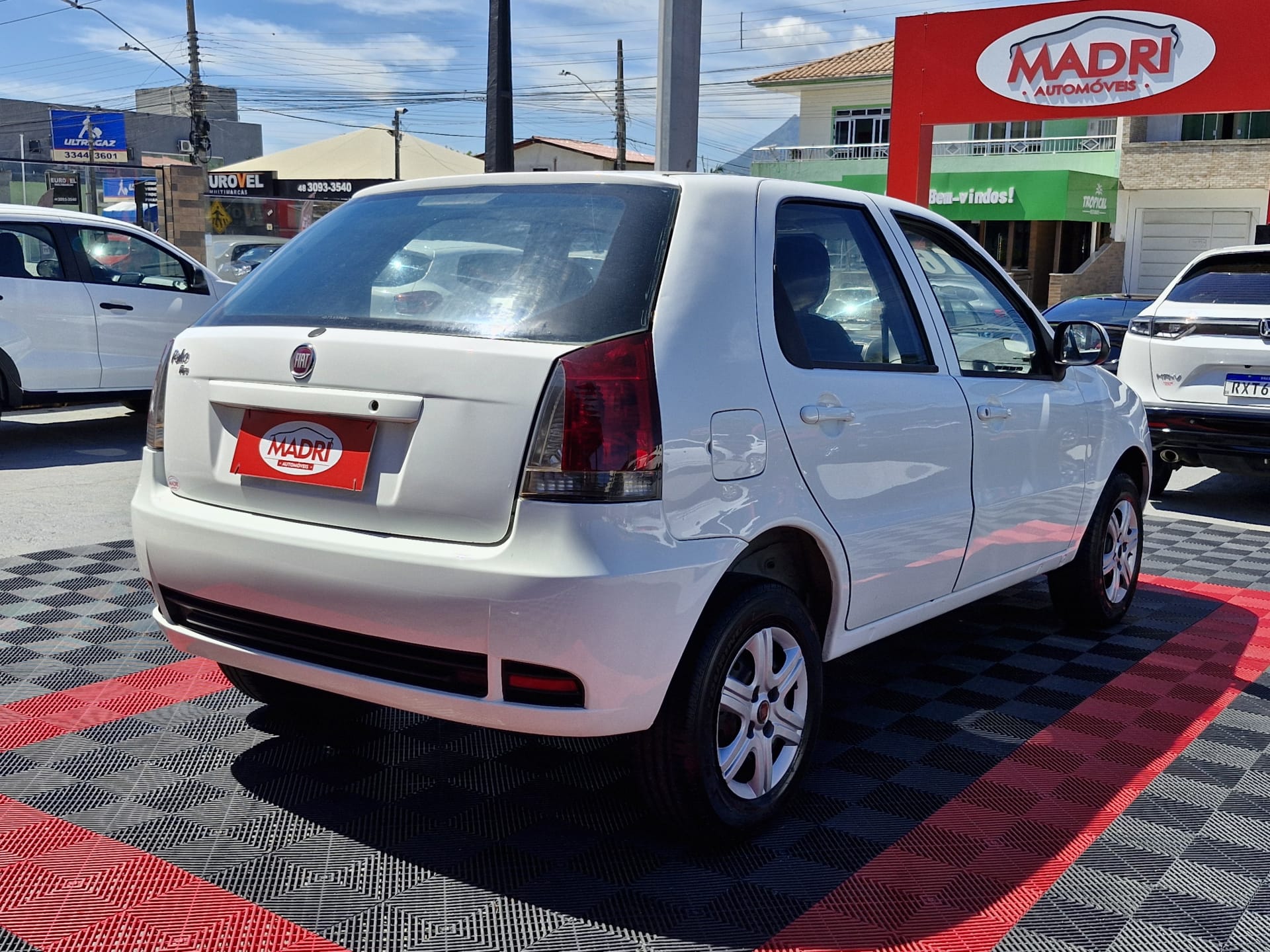 imagem-https://www.socarrao.com.br/sc-vehicle-images-prod/41060/1769988742459-7228108OR_1768506690_3_50.jpg