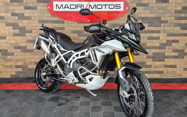 imagem-https://www.socarrao.com.br/sc-vehicle-images-prod/4106519/1790301747892-003_16cbdaba86fc46d2fb15f97553fe20d1.jpg