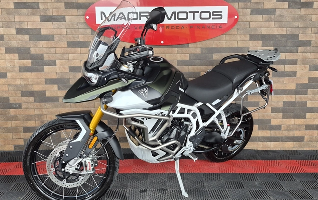 imagem-https://www.socarrao.com.br/sc-vehicle-images-prod/4106519/1790301747895-003_940a45ae2c569690c27958dc30991c48.jpg