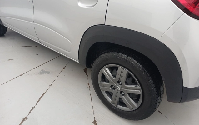 imagem-https://www.socarrao.com.br/sc-vehicle-images-prod/4108375/1790308411615-1_013656.jpg