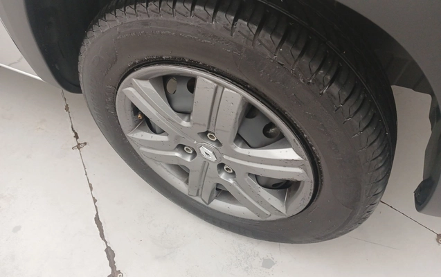 imagem-https://www.socarrao.com.br/sc-vehicle-images-prod/4108384/1790308423566-3_013745.jpg