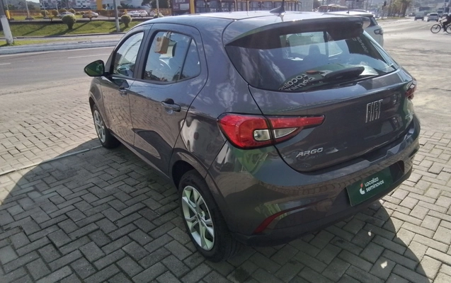 imagem-https://www.socarrao.com.br/sc-vehicle-images-prod/4110211/1790312728377-2_123920.jpg