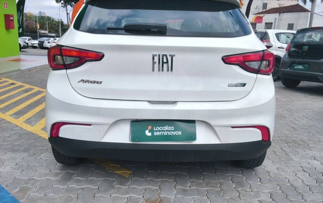 imagem-https://www.socarrao.com.br/sc-vehicle-images-prod/4110479/1790313163103-1_105235.jpg