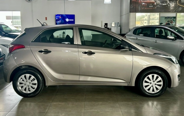 imagem-https://www.socarrao.com.br/sc-vehicle-images-prod/4116095/1790327931758-8f846e6685074797b1be21c768da9391_1790275892513.jpg